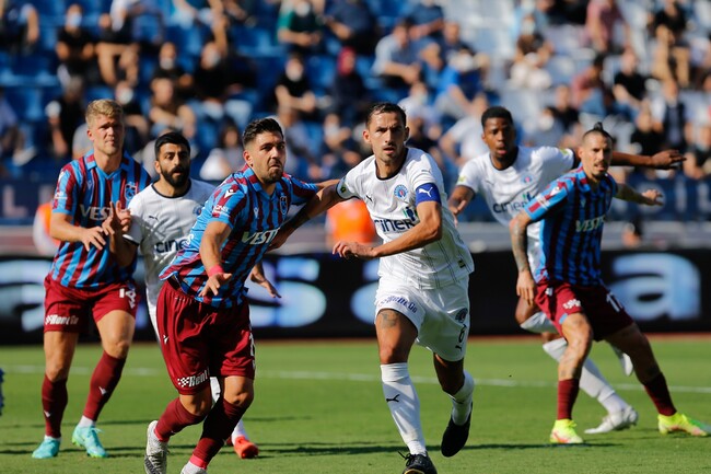 Nhận định soi cược Kasimpasa vs Trabzonspor, 01h30 ngày 19/08 2 Màn đụng độ gay cấn Kasimpasa vs Trabzonspor
